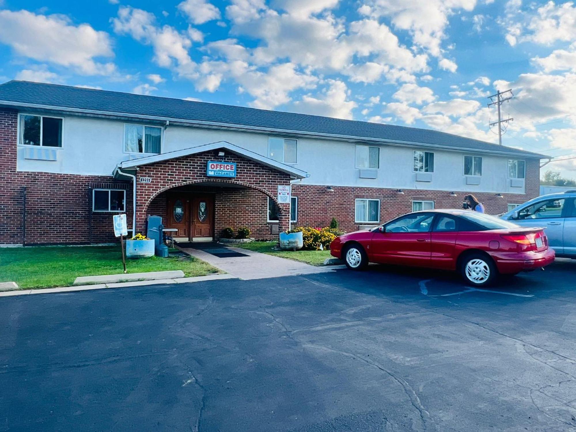 Villa Inn Motel Near Hwy 12 Wi Capital O Fort Atkinson Kültér fotó